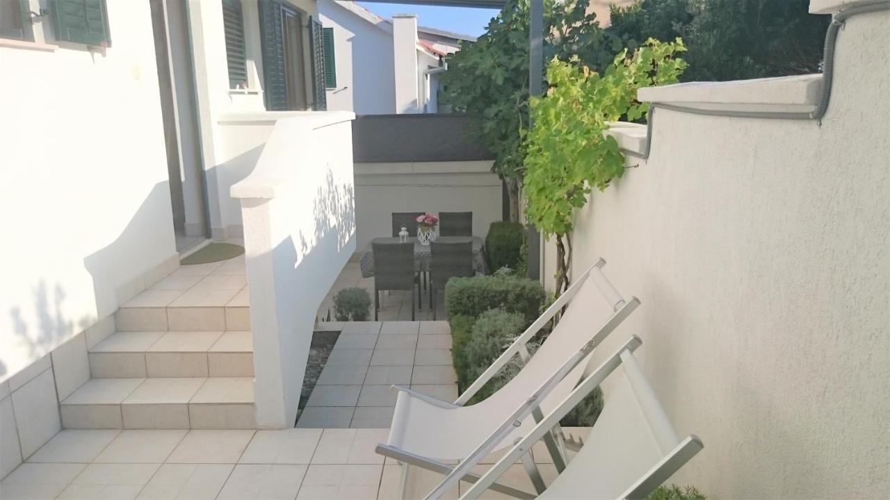 Apartments Riba فيس الغرفة الصورة